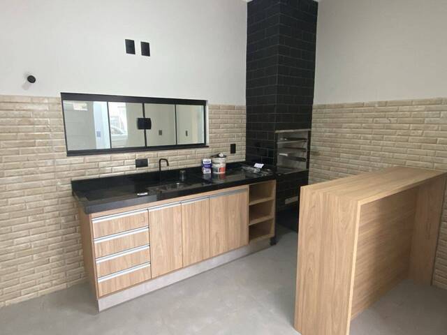 #41 - Casa para Venda em Pouso Alegre - MG