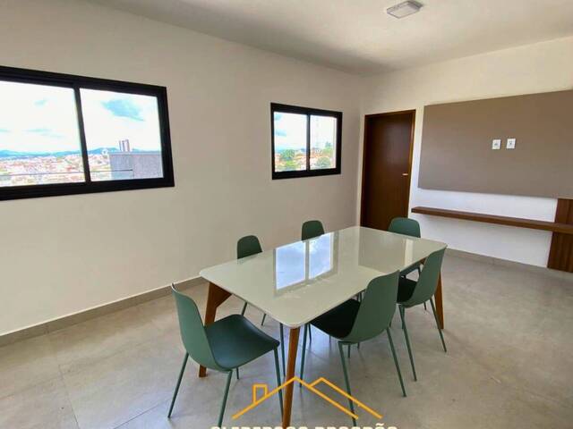 #51 - Apartamento para Venda em Pouso Alegre - MG