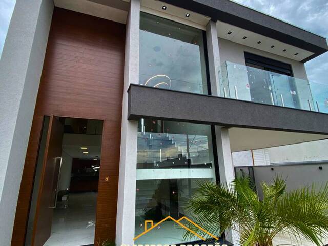 #57 - Casa para Venda em Pouso Alegre - MG